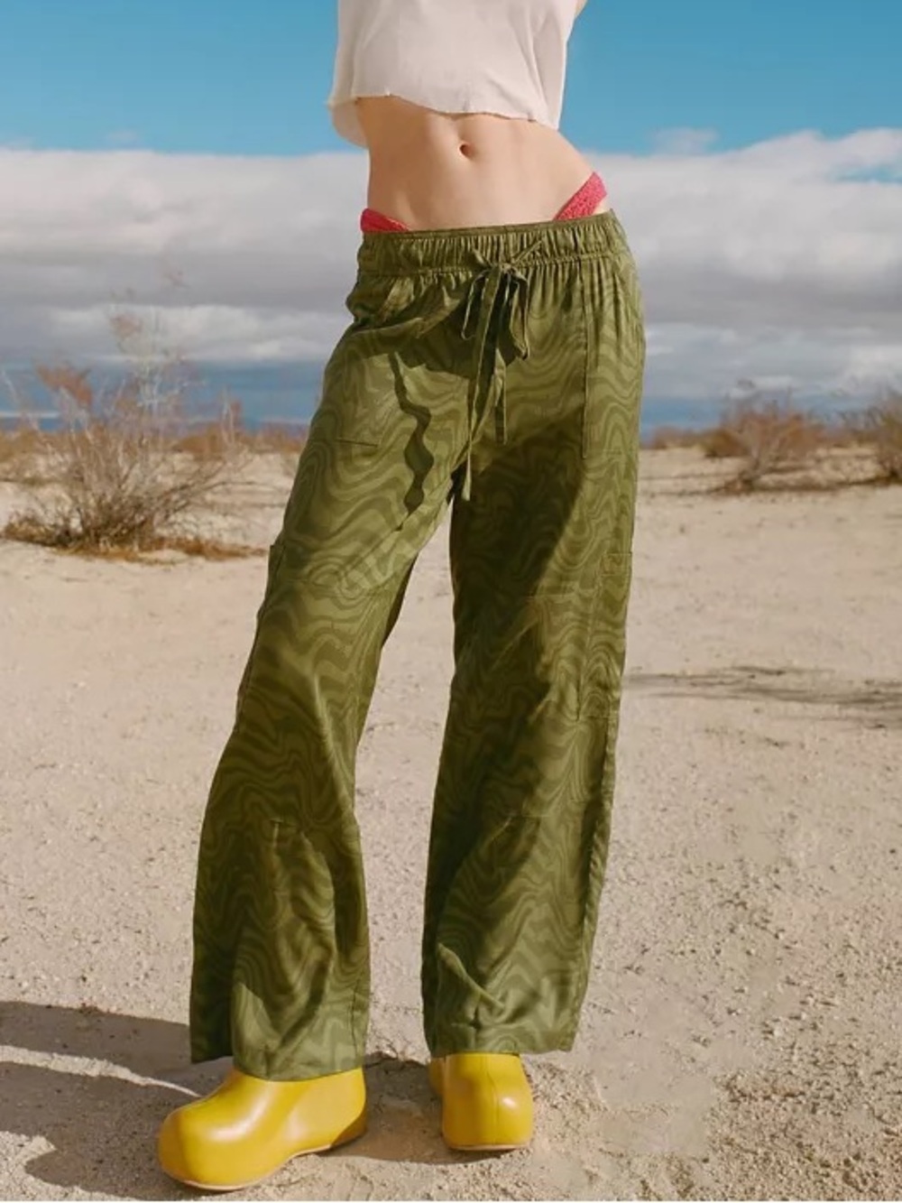 Urban Outfitters Olive Green Wide-Leg Retro Drawstring Pants